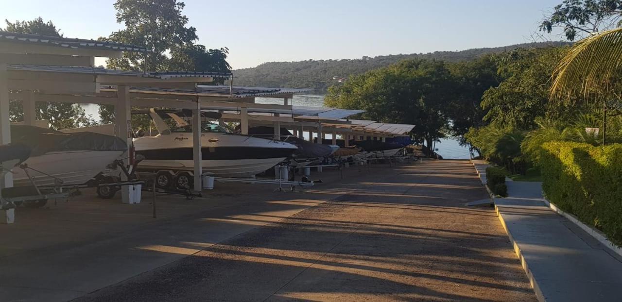 Apartamento Do Lago, Com Churrasqueira Privativa , Cozinha , Internet Banda Larga, Rampa Barco E Jet, Pesqueiro - B101 Caldas Novas Kültér fotó