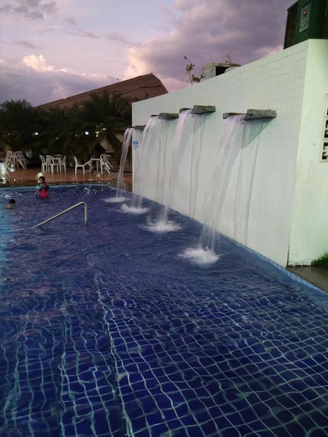 Apartamento Do Lago, Com Churrasqueira Privativa , Cozinha , Internet Banda Larga, Rampa Barco E Jet, Pesqueiro - B101 Caldas Novas Kültér fotó