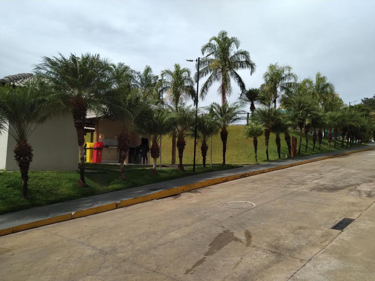 Apartamento Do Lago, Com Churrasqueira Privativa , Cozinha , Internet Banda Larga, Rampa Barco E Jet, Pesqueiro - B101 Caldas Novas Kültér fotó